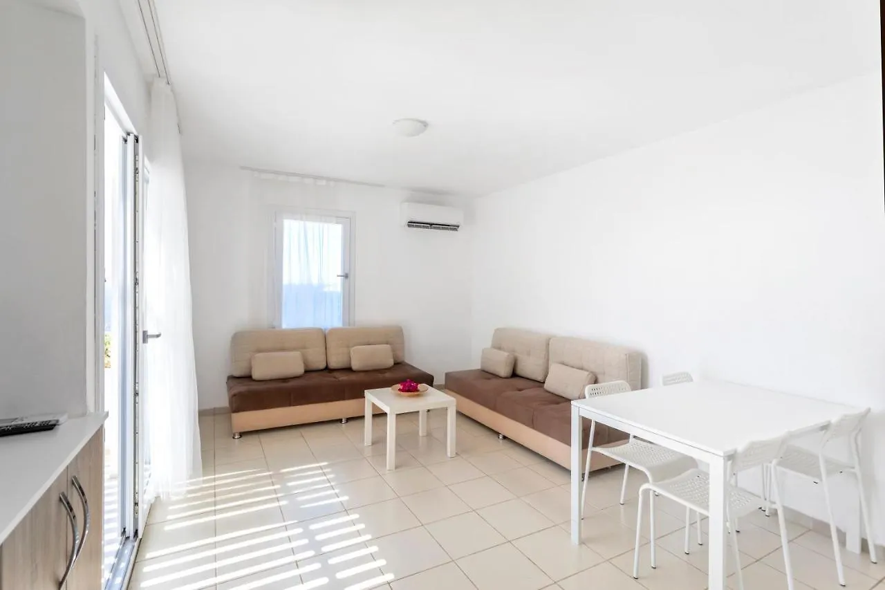 Vega Aparts Gumusluk Aparthotel